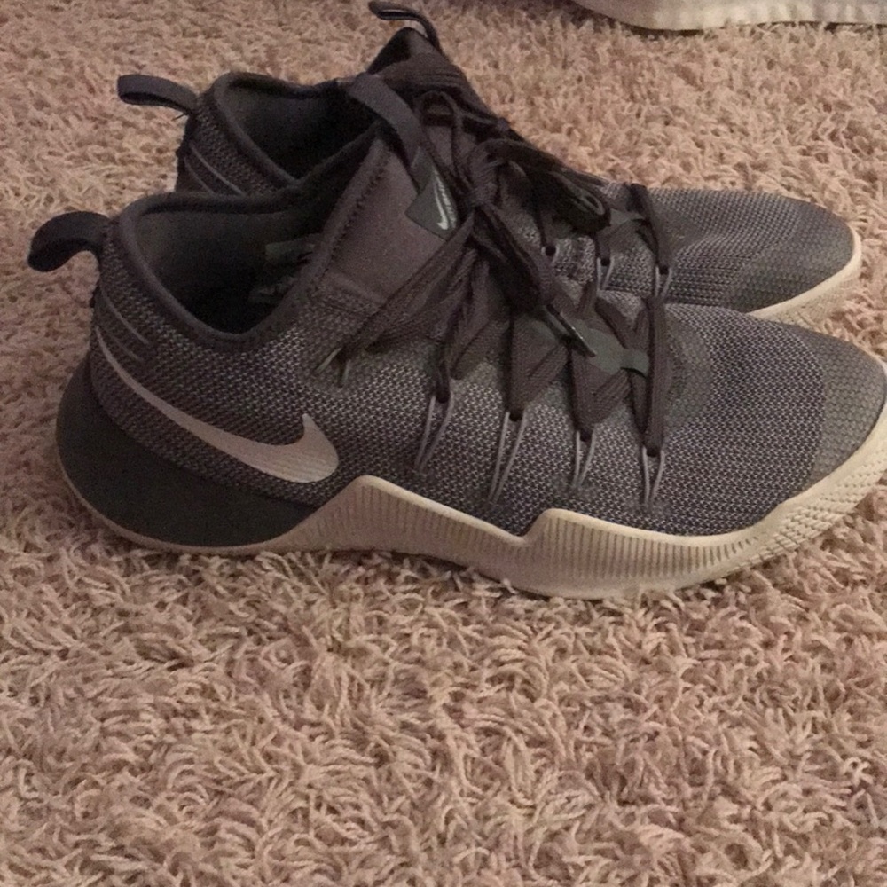 Men’s Nike Shoes Size 10.5